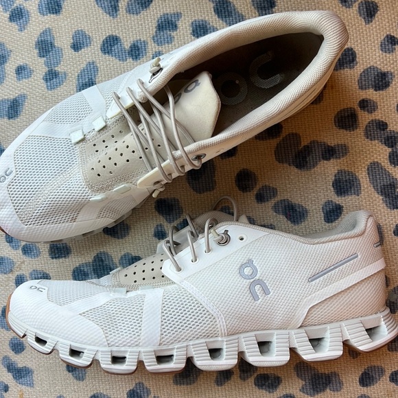 On Running Shoes - On Cloud size 7